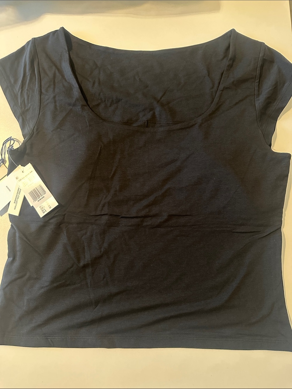 Abercrombie & fitch Reversible round-neck top designed to be worn without a bra.